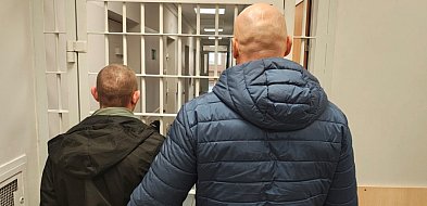 Przetrzymywana i bita. Uciekła, gdy sprawca się zagapił-333122