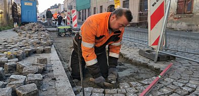 Utrudnienia w centrum Łowicza. Przejedziesz ale zachowaj ostrożność-333398