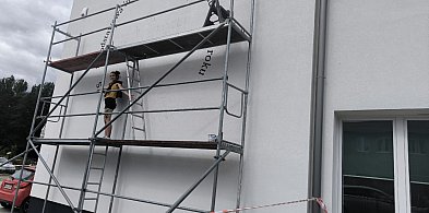 Szkoła w Kocierzewie Płd. odsłoni mural. Oto, co przedstawia -330250