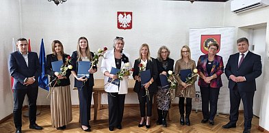 Głowno. Nagrody burmistrza przyznane. Jeden szczegół rzuca się w oczy-331638