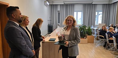 Nagrody dla nauczycieli z gminy Łowicz z okazji Dnia Edukacji Narodowej FOTO-331767