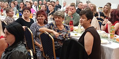 Panie bawią się na Babim Zlocie-331866