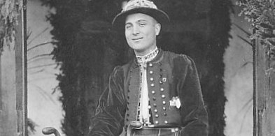 Jedna chałupa i troje etnografów. O Henryku Świątkowskim i jego żonach-332094