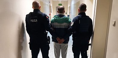 Zatrzymany w Łowiczu. Jechał mimo zakazu, teraz grozi mu powrót do kraju-332297