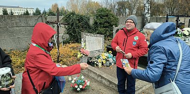 Kwesta na łowickich cmentarzach już w weekend. Wolontariuszy nie brakuje-332282