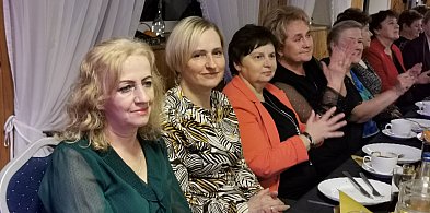 Gospodynie integrują się w Wyborowie. Bawi się 120 osób (DUŻO ZDJĘĆ)-332957