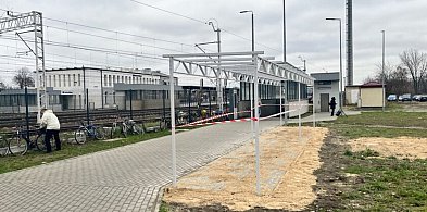 Nowa konstrukcja przy dworcu Łowicz Główny. Co to jest?-333365