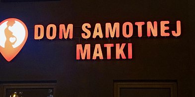 Przynieś dary dla samotnych mam i ich dzieci-333723