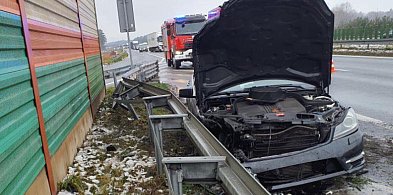 Groźne zdarzenie na A2 w kierunku Warszawy. W akcji policja i strażacy-333819