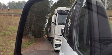 TIR-y błądzą po Zielkowicach - to wynik prac w Arkadii-331734