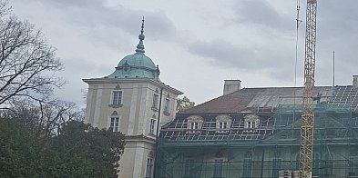 Nieborów. Pałac Radziwiłłów zyska nowy dach.-332243