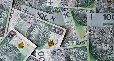 Nowe wsparcie finansowe dla rodzin. Ruszyły przelewy-329963