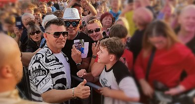 Ile powiat zapłacił za koncert Zenka Martyniuka? Niemało...-330481