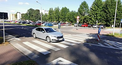 Piesi drżą na ul. Starzyńskiego – przejścia ignorowane przez kierowców -331080