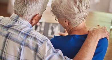 Seniorzy na tym zyskają? Projekt „Godna emerytura” trafił do Sejmu-332616