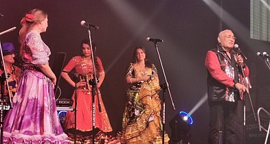 Łowicz: Publiczność zachwycona koncertem Don Vasyla i Gwiazd Cygańskiej Pieśni-332933