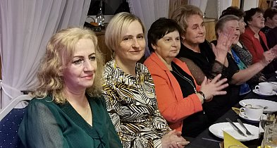 Gospodynie integrują się w Wyborowie. Bawi się 120 osób (DUŻO ZDJĘĆ)-332957