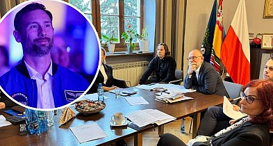 Sławosz Uznański-Wiśniewski odwiedzi Łowicz. To początek czegoś nowego!-333648