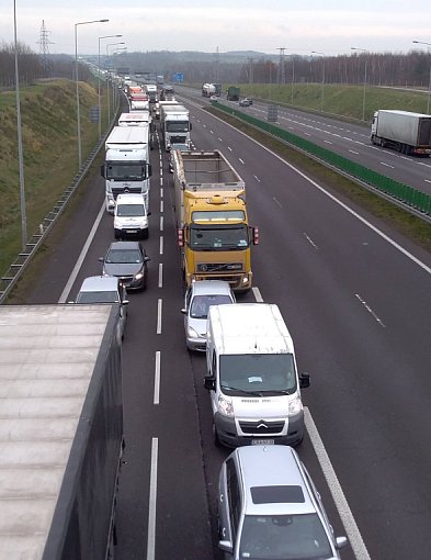 Rozpoczęły się prace remontowe na A2, są utrudnienia-332657