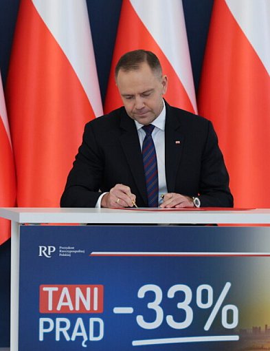 Prezydent złoży projekt ustawy obniżający ceny energii-332912