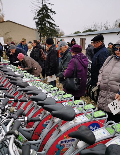 Aktualizacja: już po licytacji rowerów w Łowiczu. Tyle dano za najdroższy-332942