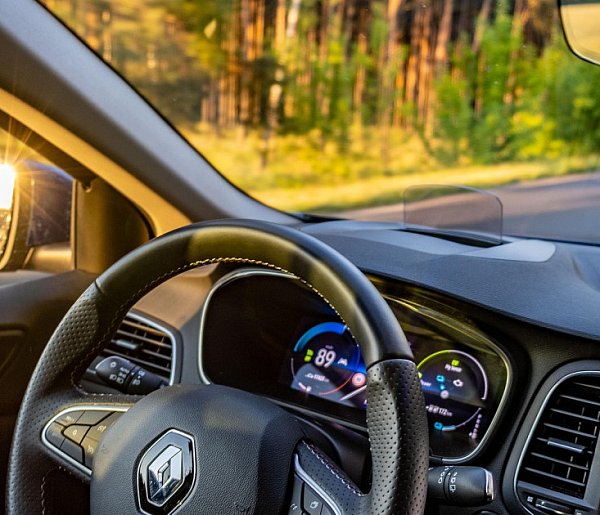 Masz to auto w garażu? Producent natychmiast wzywa na kontrolę!-330538