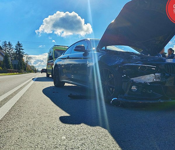 Groźny wypadek w Gzince. Uczestnikami Mazda i BMW-331881
