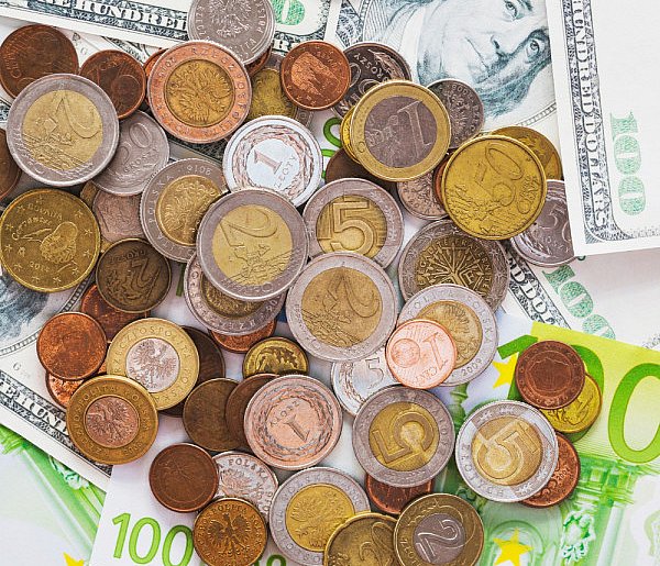 Koniec znanego kantoru internetowego. Co z poszkodowanymi po upadłości?-332292