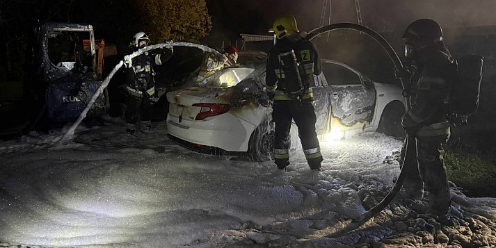 Było bardzo niebezpiecznie a straty oceniono wstępnie na ponad 300 tys. zł.