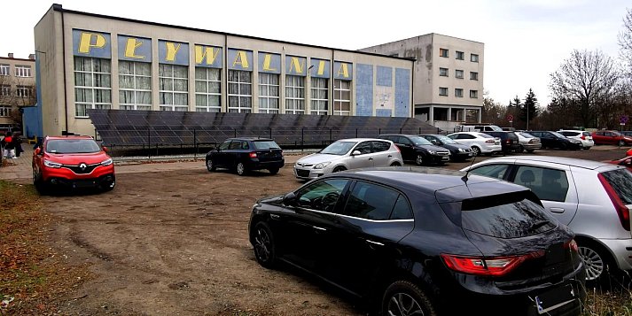 24 listopada zamkną parking, który w tygodniu jest oblegany! Alternatywa?