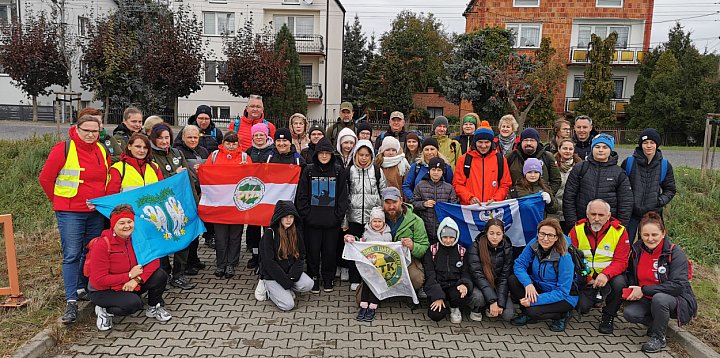 Rajd PTTK w 120. rocznicę zjazdu w Pilaszkowie wyruszył-331220