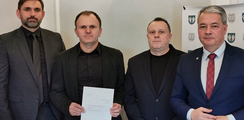 Łowicz. Nowy klub radnych - nie będziemy bezrefleksyjnie wspierać burmistrza - 333855