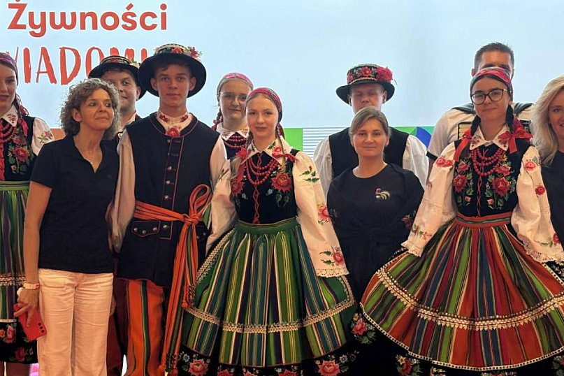 Dąbrowskie Pasiaki zatańczyły na Stadionie Narodowym