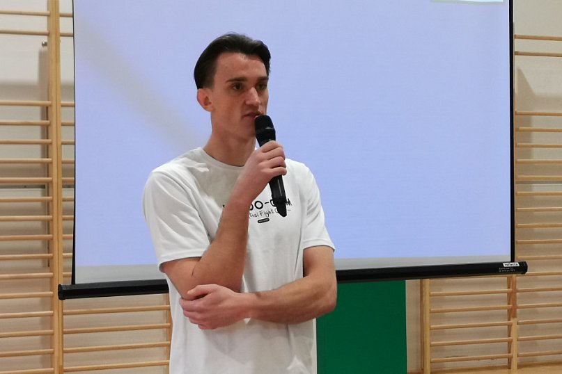 Spotkanie z absolwentem w ZSP 4 w Łowiczu