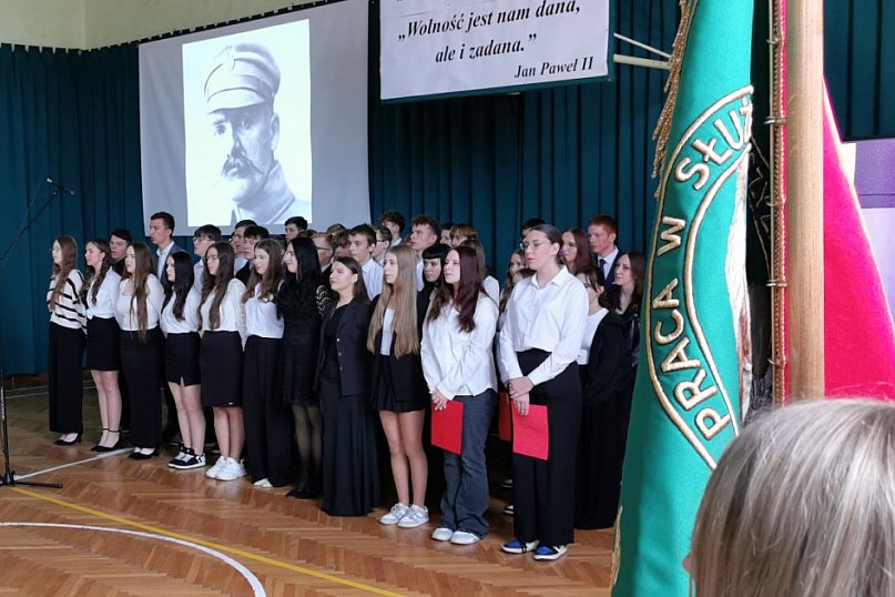 Narodowe Święto Niepodległości w szkole blichowskiej