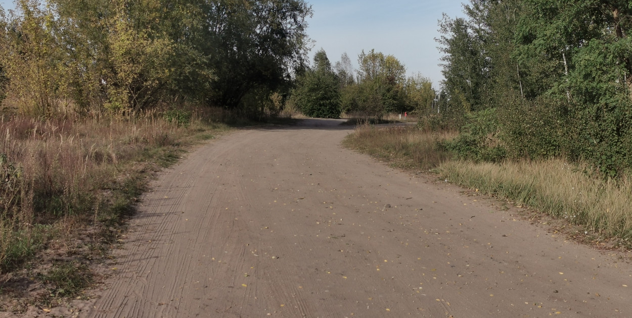 Ulica Strzelecka w Łowiczu - odcinek czekający na utwardzenie. fot. tb/NŁ
