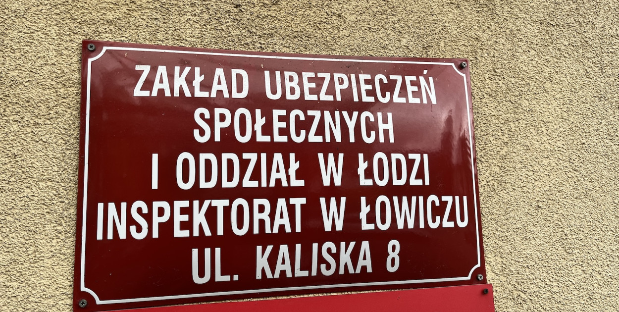 ZUS wypłacił już ponad 2 mln zł na to świadczenie dla łowiczan. Jak się ubiegać?. Fot. tk