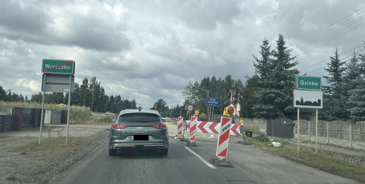 Koniec ruchu wahadłowego na 704 w Grudzach. Co z Gzinką?