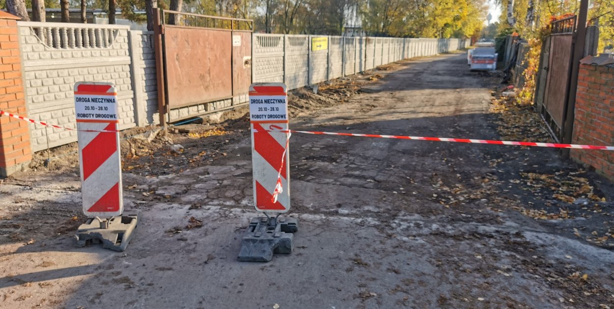 Zamknięty dojazd do kaplicy cmentarznej od strony ul. Seminaryjnej. fot. tb/NŁ