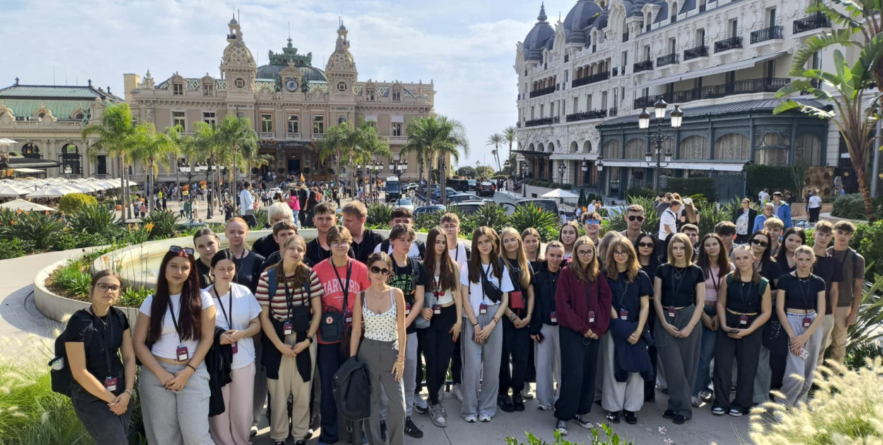 fot. I LO w Łowiczu 