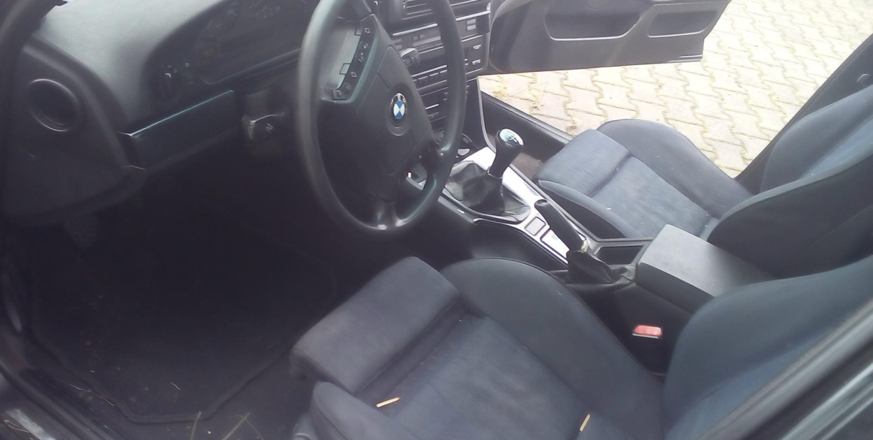 Licytacja BMW. Sąd odebrał go nietrzeźwemu kierowcy