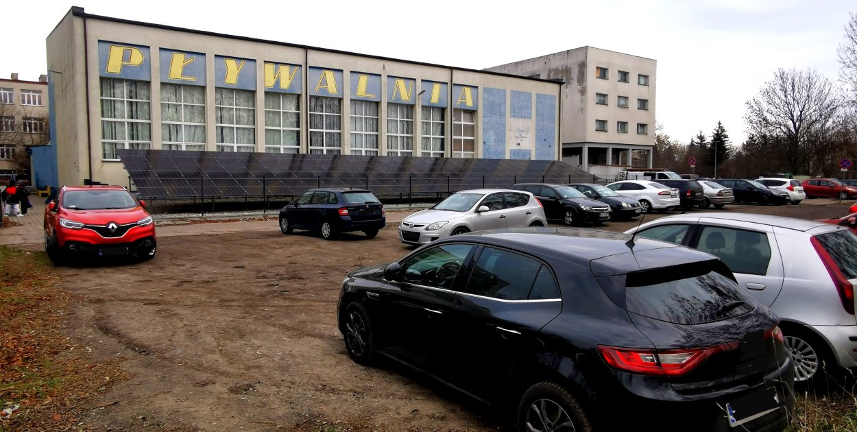 24 listopada zamkną parking, który w tygodniu jest oblegany! Alternatywa?